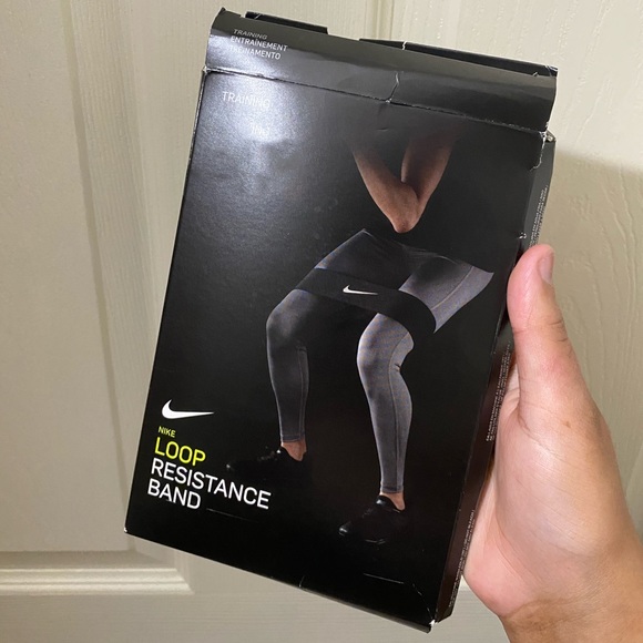 nike resistance loop